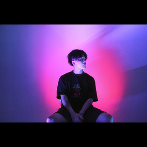 日亚州女人逼好叙服
